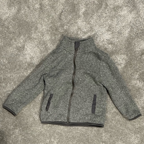 Boys Gray Full Zip Fleece Jacket 2T | Toddler Cozy Warm Fall Winter Outerwear - Picture 2 of 4